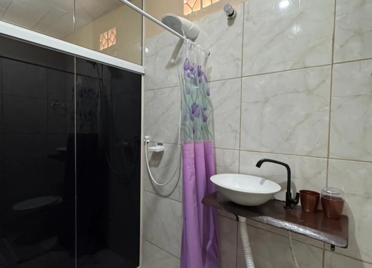 Suite 3- Praia Bonita Hospedagem,Agora Com Ar Condicionado Sao Francisco do Sul 0*,  Brasil